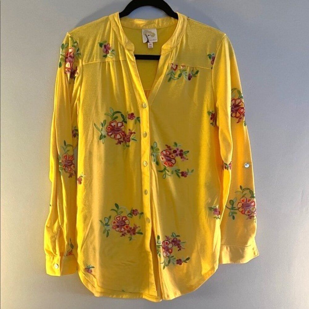 Fig and Flower Yellow Top with Floral Design